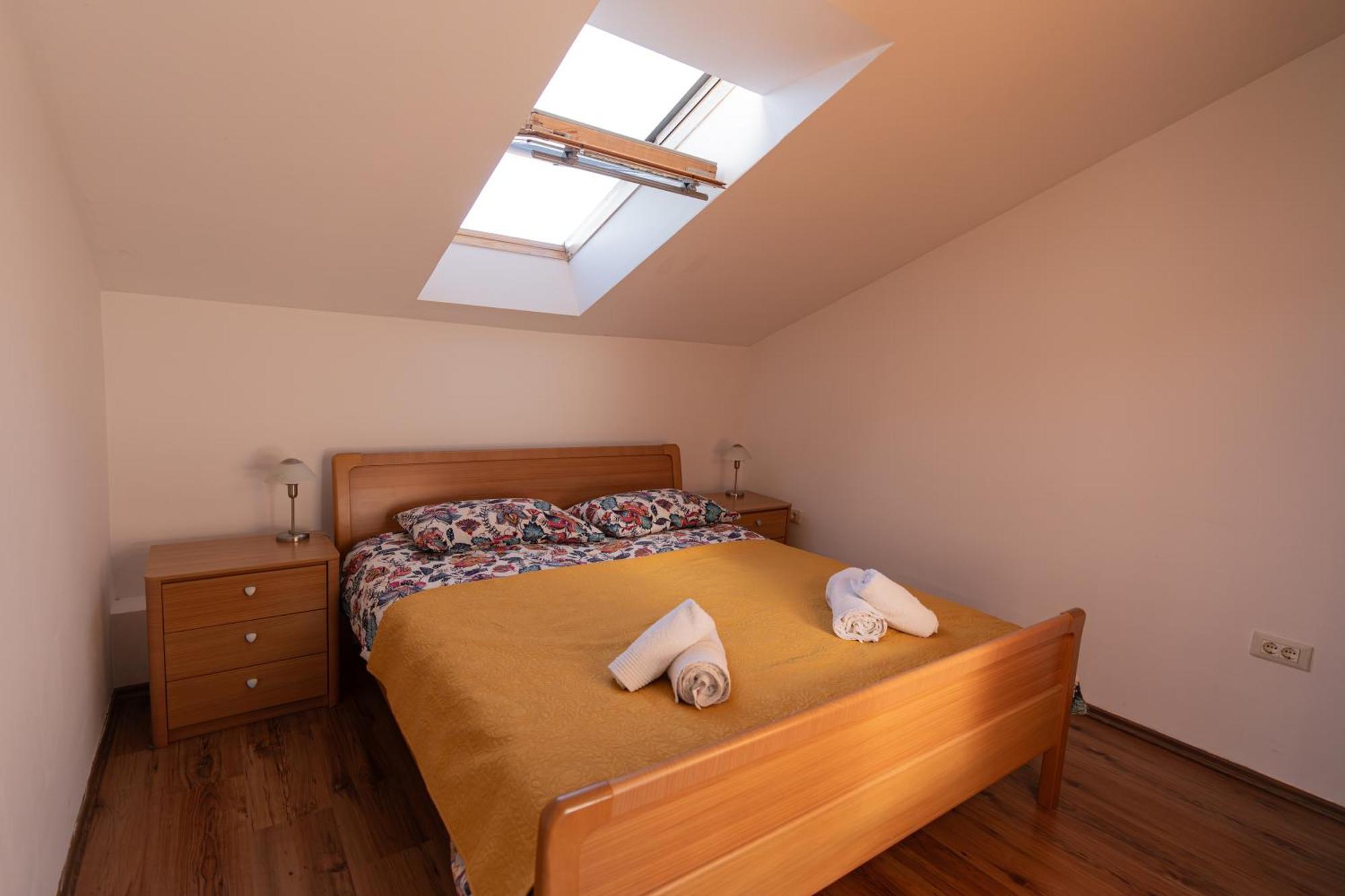 Two-bedroom Niki Near Appartement *